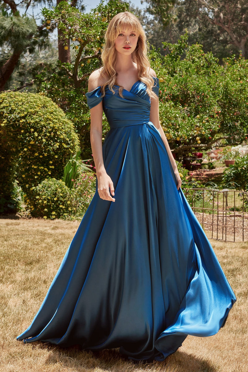 Isabella, Elegantes A-Linien-Abendkleid aus Satin