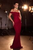 Mura – Abendkleid Off-Shoulder Corsage Beinschlitz Elegant